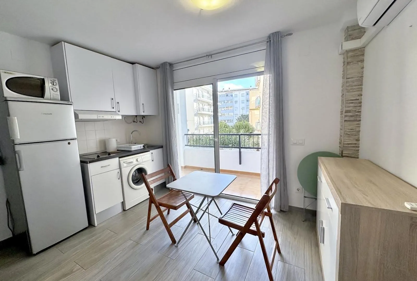 Apartment Estudio Cerca De La Playa Con Terraza Av-76 Roses